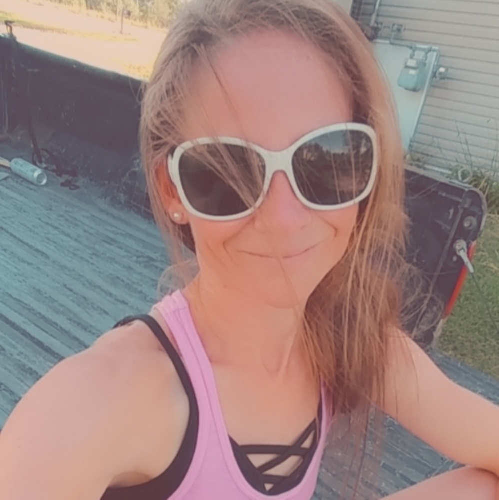 Meet your Posher, Cecelia